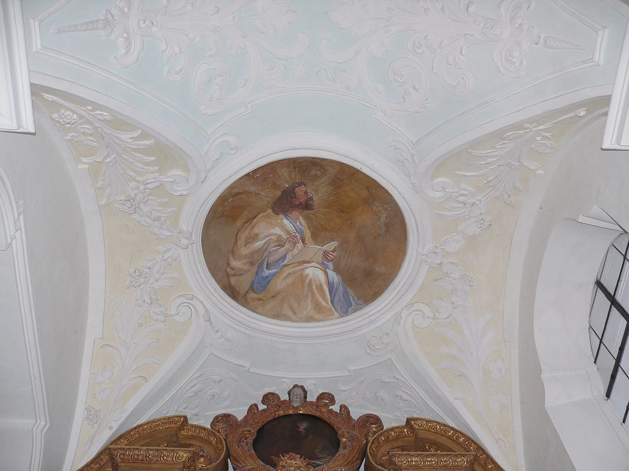 Stucchi e affreschi delle isole di San Benedetto 3
